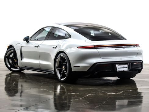 Used 2024 Porsche Taycan GTS image 11