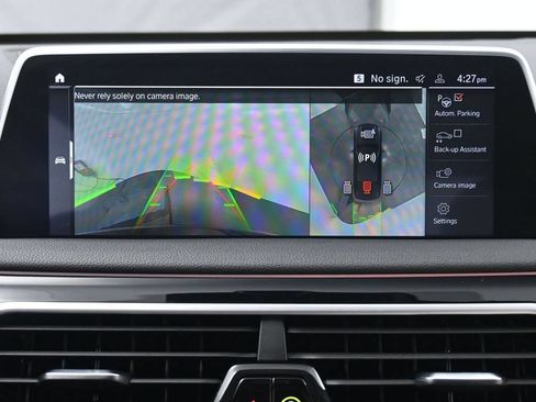 Used 2022 BMW 740i w/ M Sport Package RWD image 34