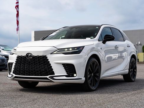 Used 2023 Lexus RX 500h F Sport w/ Cold Area Package AWD/4WD image 3