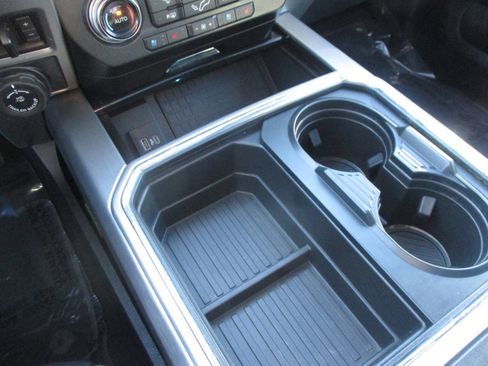 Used 2020 Ford F250 Platinum w/ FX4 Off-Road Package image 39