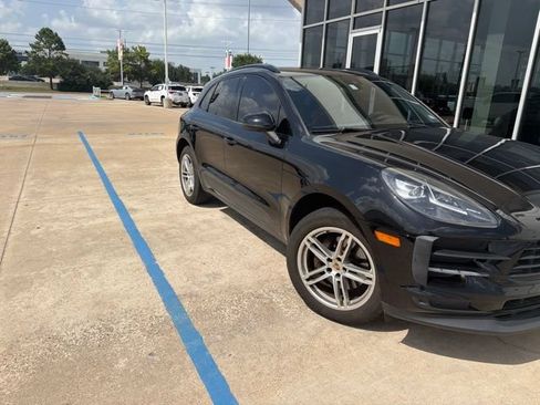 Used 2020 Porsche Macan AWD/4WD image 2