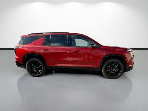 Used 2024 Chevrolet Traverse RS w/ LPO, Floor Liner Package FWD image 2