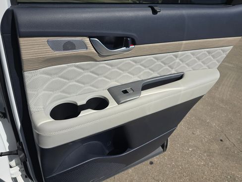 Used 2022 Hyundai Palisade Calligraphy image 28