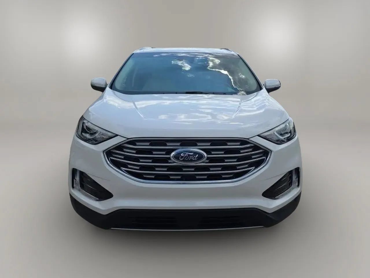 Used 2019 Ford Edge SEL w/ Equipment Group 201A FWD image 4