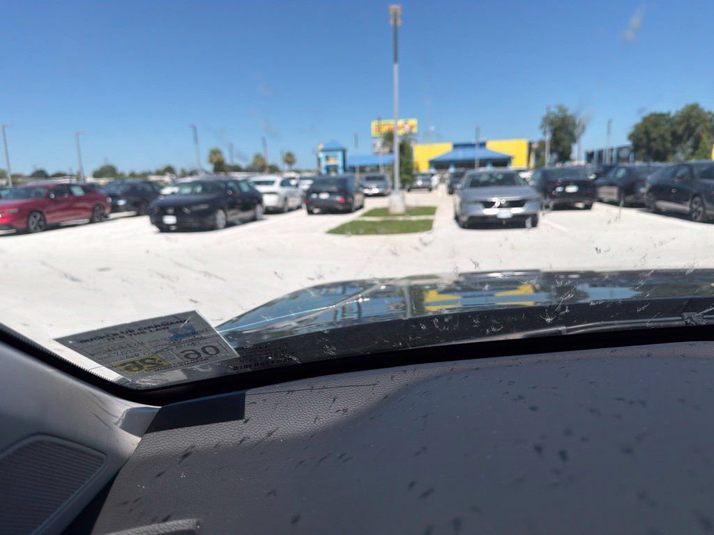 Used 2024 Honda CR-V EX-L image 12