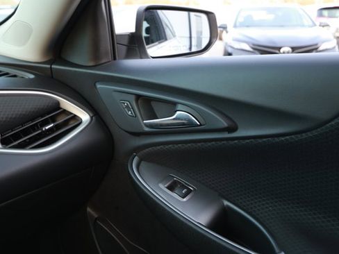 Used 2024 Chevrolet Malibu LT image 25