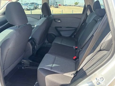 Used 2023 Nissan Rogue SV FWD image 18