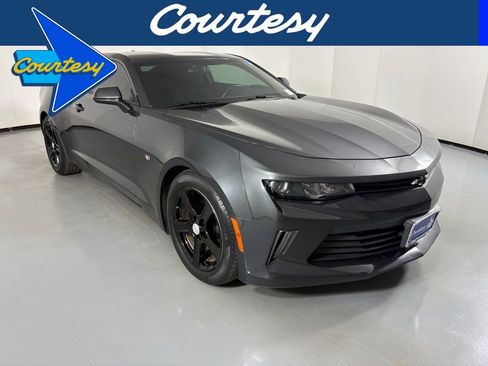 Used 2018 Chevrolet Camaro LT image 1
