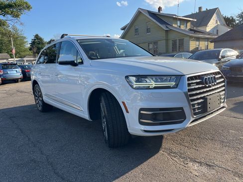 Used 2018 Audi Q7 3.0T Prestige AWD/4WD image 3