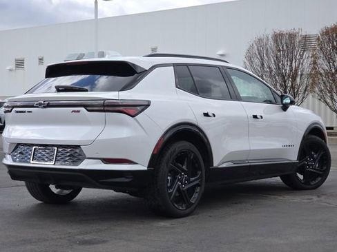 Used 2024 Chevrolet Equinox EV RS image 17