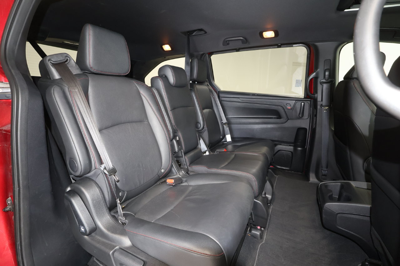 Used 2025 Honda Odyssey Sport-L image 25