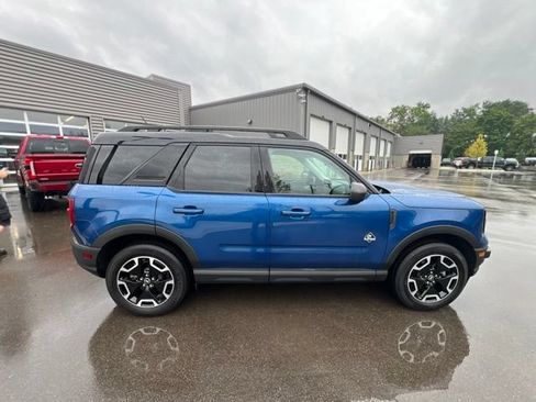 Used 2023 Ford Bronco Sport Outer Banks w/ Tech Package AWD/4WD image 4