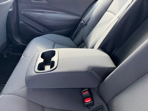 Used 2024 Toyota Corolla LE FWD image 29