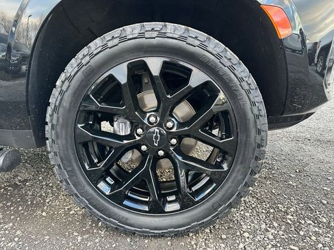 Used 2023 Chevrolet Tahoe Z71 w/ Luxury Package image 29