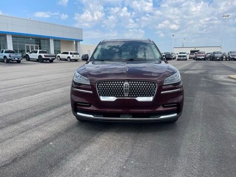 Used 2022 Lincoln Aviator Reserve image 2