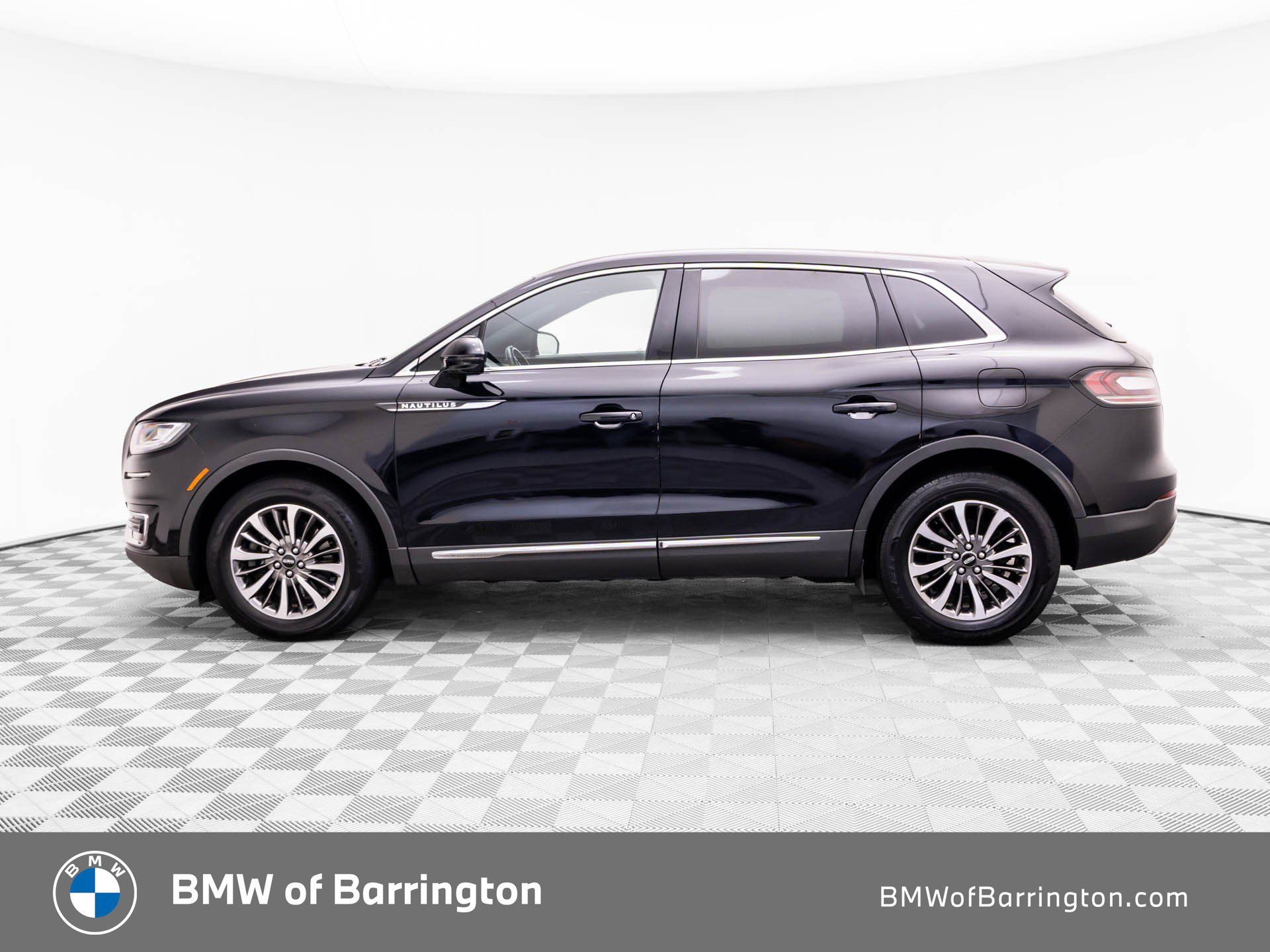 Used 2019 Lincoln Nautilus Select AWD/4WD image 2