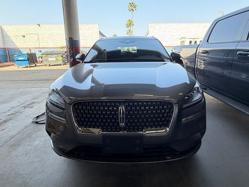 Used 2022 Lincoln Corsair Reserve image 2