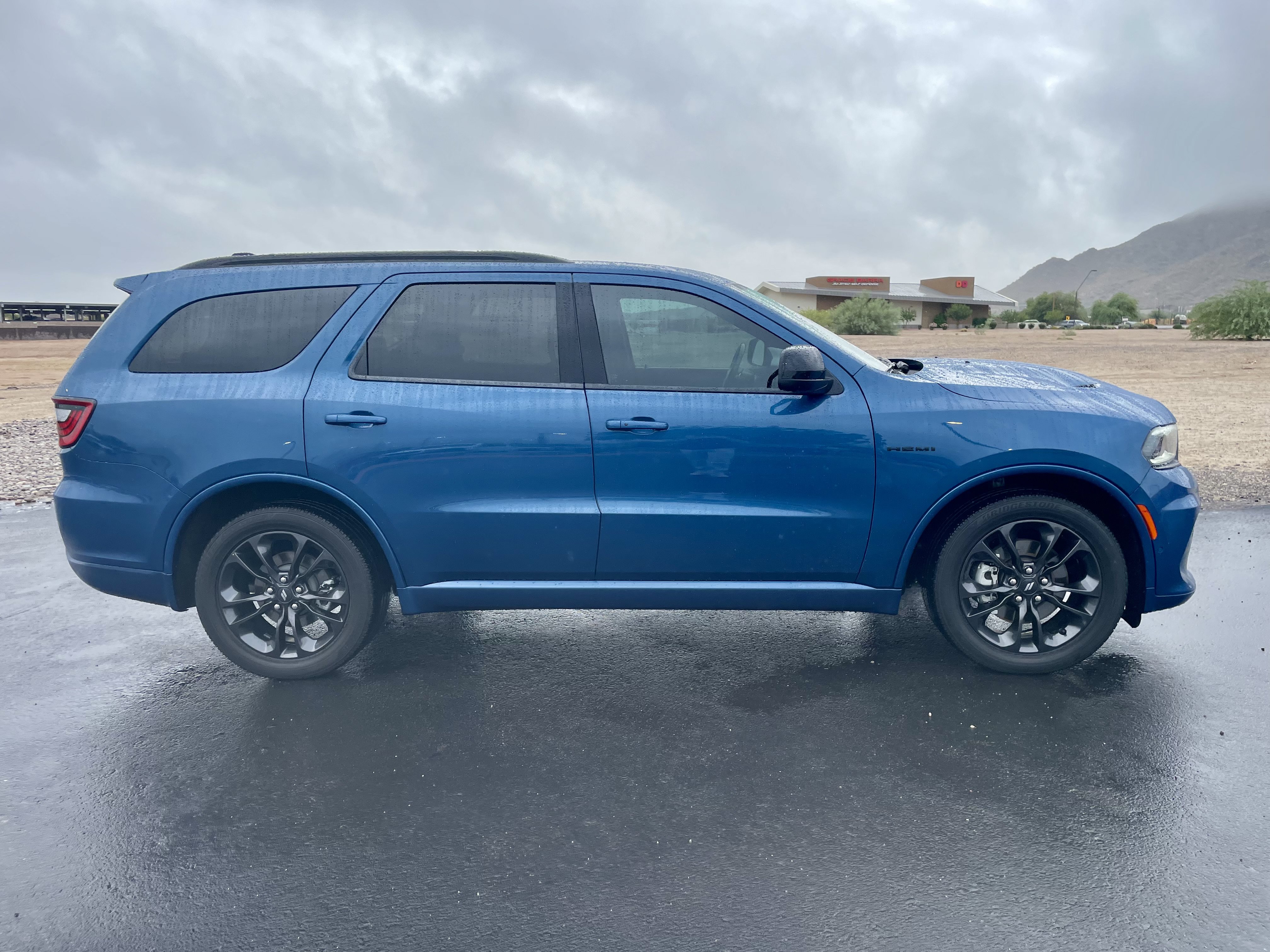 Used 2023 Dodge Durango R/T w/ Blacktop Package AWD/4WD image 6