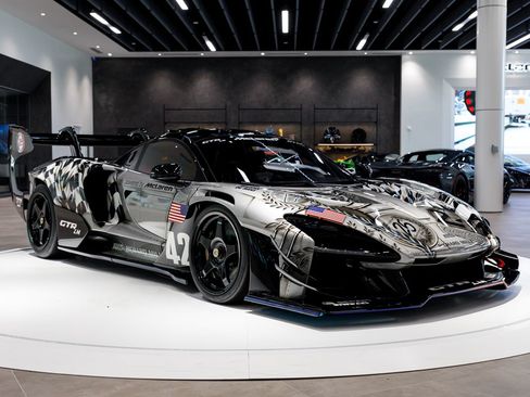 Used 2020 McLaren Senna RWD image 86