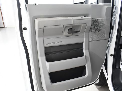 New 2026 Ford E-350 and Econoline 350 Super Duty w/ Power Equipment Group image 24