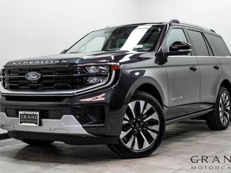 Used 2025 Ford Expedition Platinum w/ Driver's Package AWD/4WD video 1