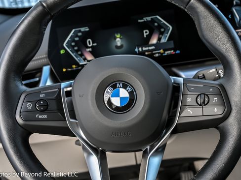 Used 2025 BMW X1 xDrive28i w/ Premium Package image 34