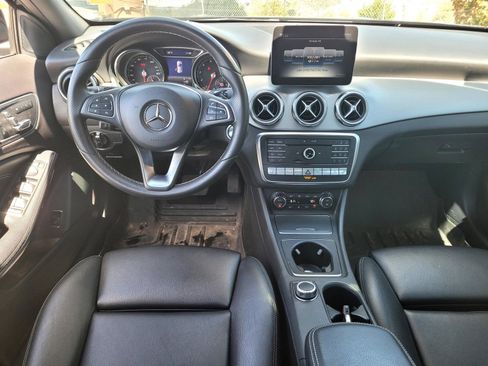 Used 2018 Mercedes-Benz GLA 250 4MATIC image 12