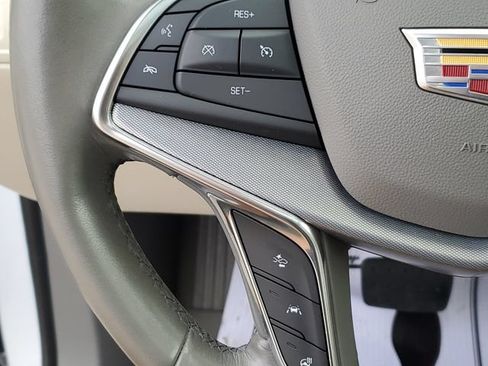 Used 2020 Cadillac XT5 Premium Luxury AWD/4WD image 10