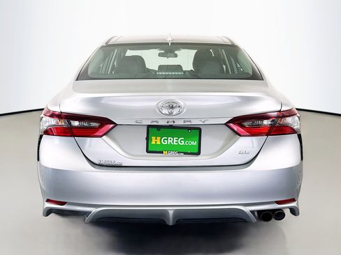 Used 2024 Toyota Camry SE image 8