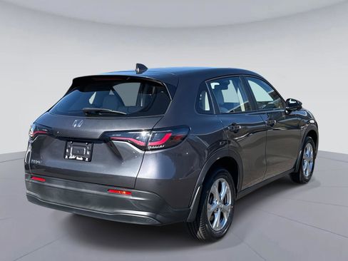 Certified 2023 Honda HR-V LX image 4