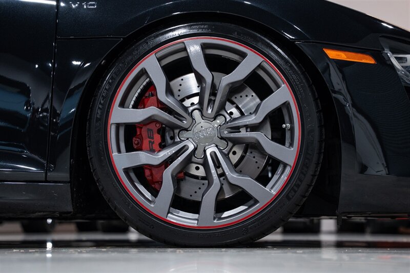Used 2011 Audi R8 V10 AWD/4WD image 16