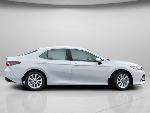 Used 2024 Toyota Camry LE FWD image 22