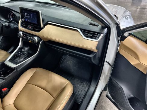 Used 2024 Toyota RAV4 XLE Premium image 30