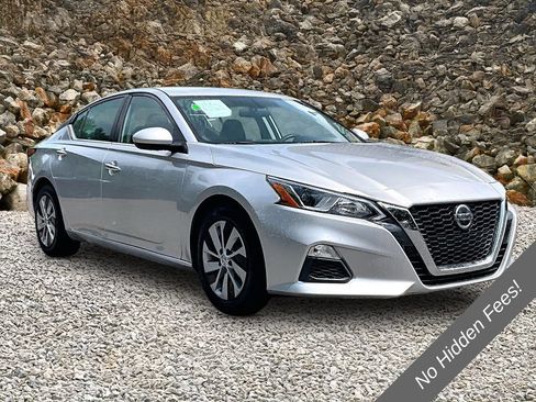 Used 2020 Nissan Altima 2.5 S FWD image 9