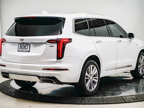 Used 2023 Cadillac XT6 Premium Luxury w/ Technology Package image 4