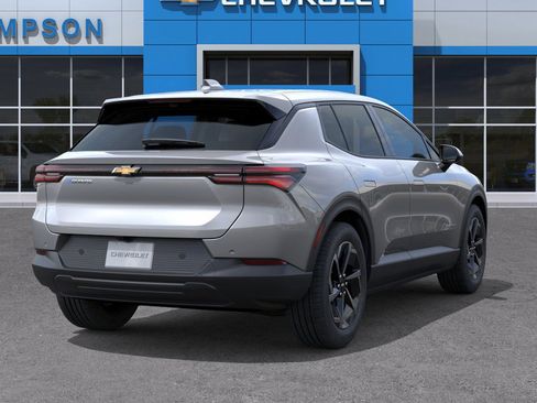 New 2026 Chevrolet Equinox EV LT image 28