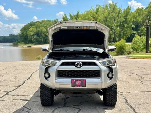 Used 2015 Toyota 4Runner Trail Premium AWD/4WD image 10