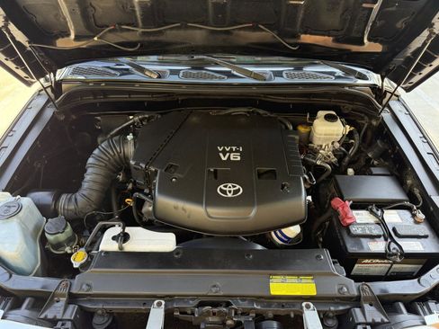 Used 2007 Toyota FJ Cruiser 4WD image 13