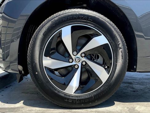 New 2026 Jaguar F-PACE R-Dynamic S image 9