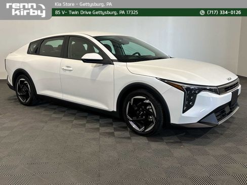 Certified 2025 Kia K4 EX FWD image 1
