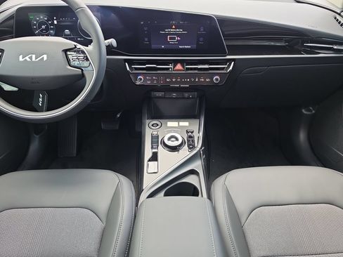 New 2026 Kia Niro Wind FWD image 15