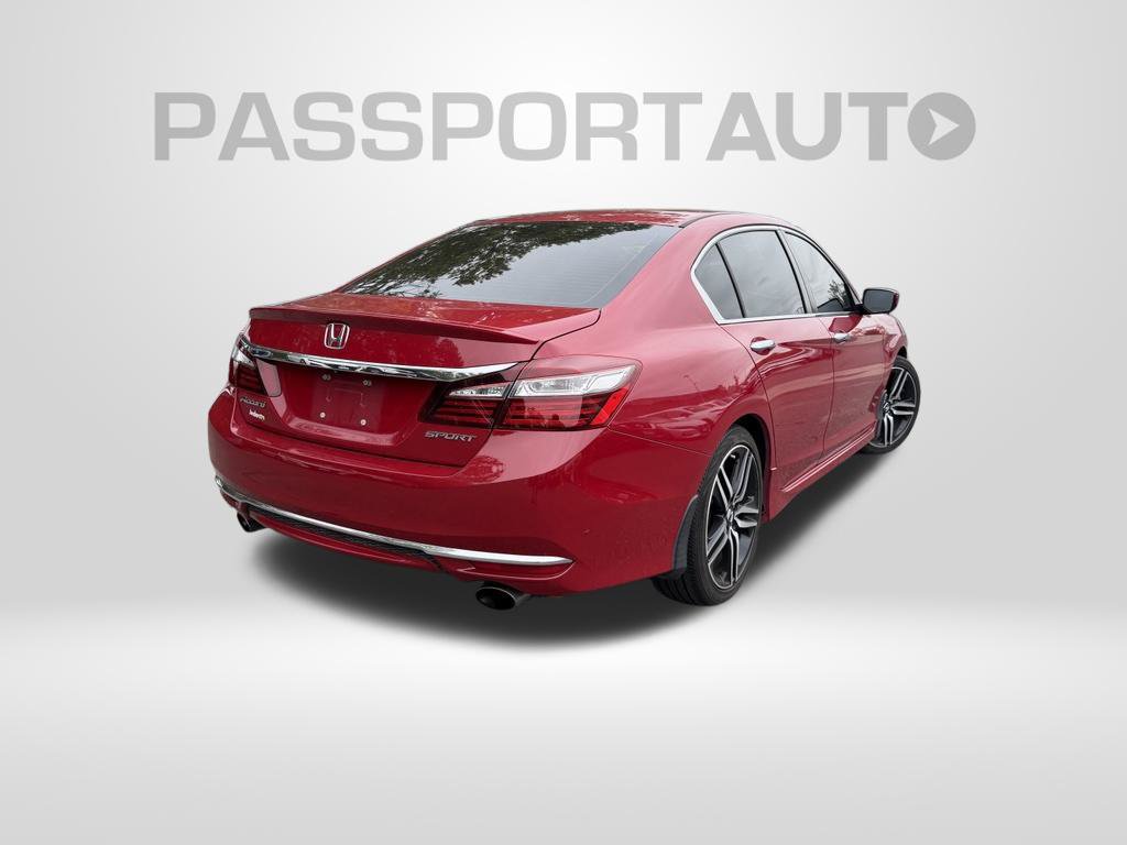 Used 2017 Honda Accord Sport image 2