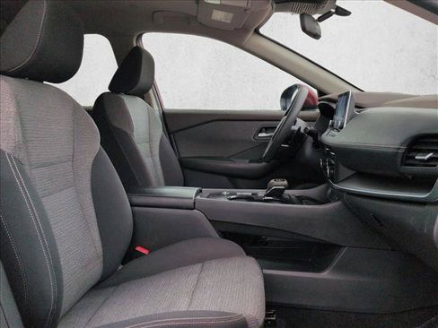 Used 2023 Nissan Rogue SV FWD image 20