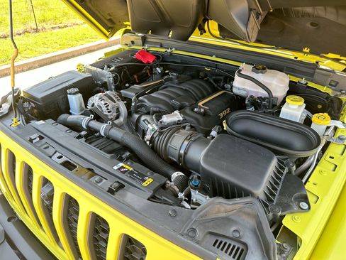 Used 2022 Jeep Wrangler Unlimited Rubicon w/ Trailer Tow Package image 27