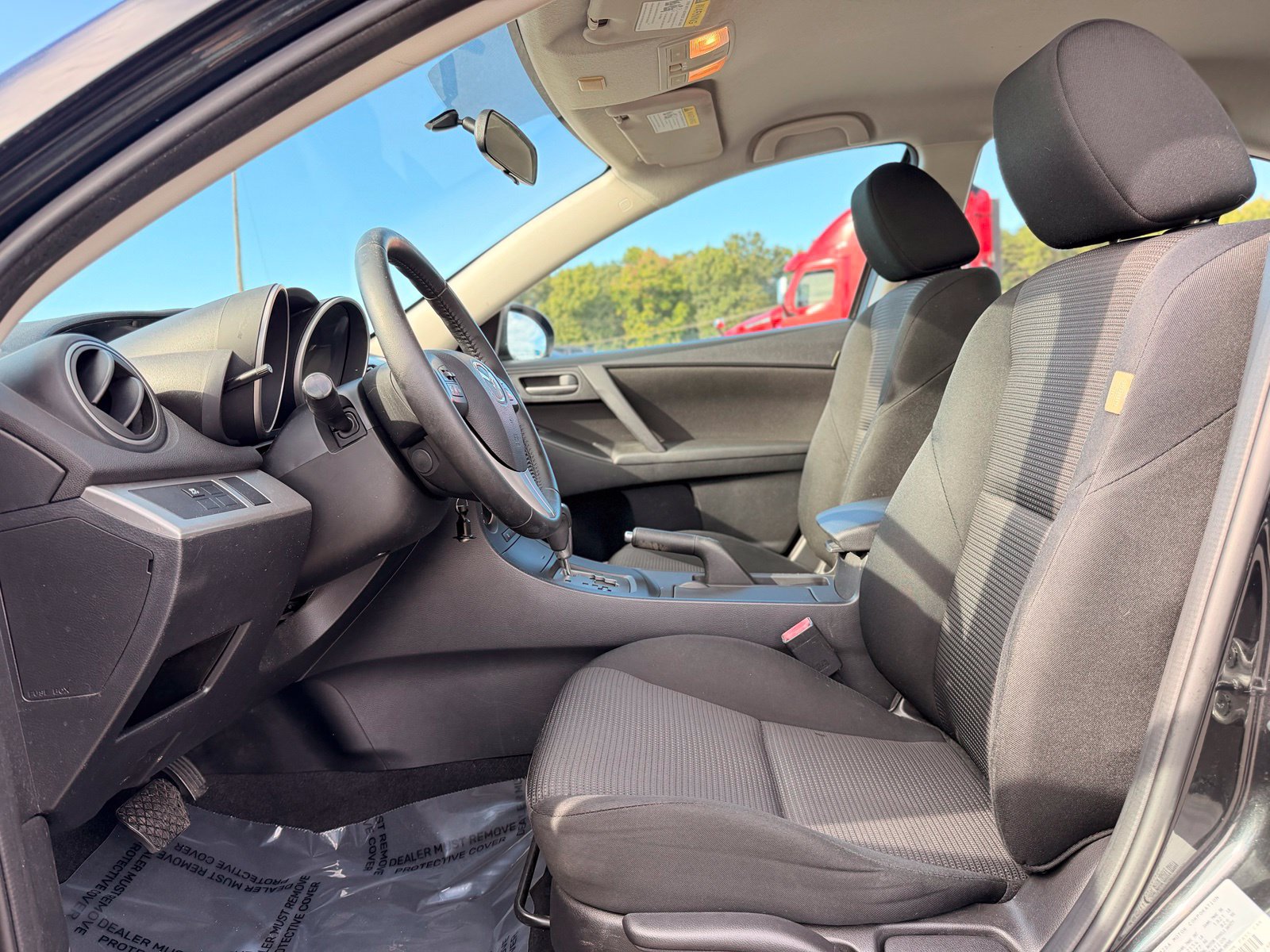 Used 2012 MAZDA MAZDA3 i Touring FWD image 15