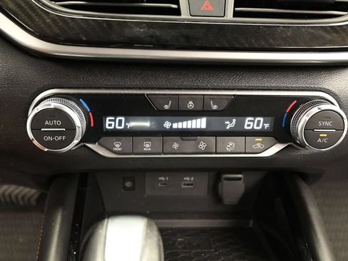 Used 2024 Nissan Altima 2.0 SR FWD image 13