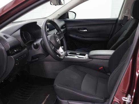 Used 2024 Nissan Sentra SV FWD image 8