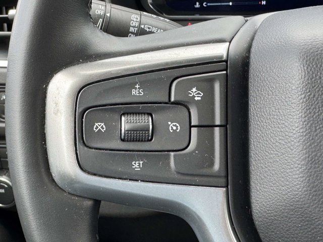 Used 2024 Chevrolet Suburban LT AWD/4WD image 32