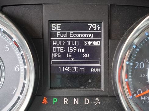Used 2015 Chrysler Town & Country Touring w/ Driver Convenience Group FWD image 8