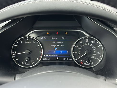 Certified 2024 Nissan Murano SV w/ SV Midnight Edition Package image 18